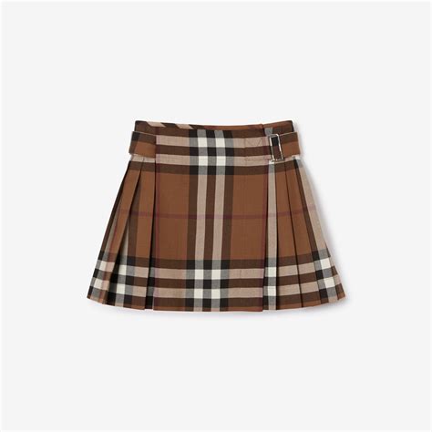 burberry pleated skirts